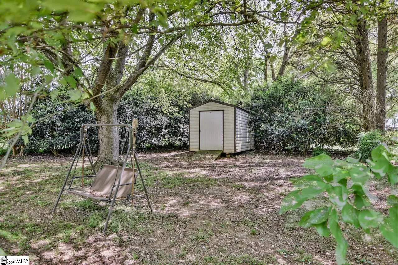 Property image 3 at 302 Laurel Tree Lane, Simpsonville, SC 29681
