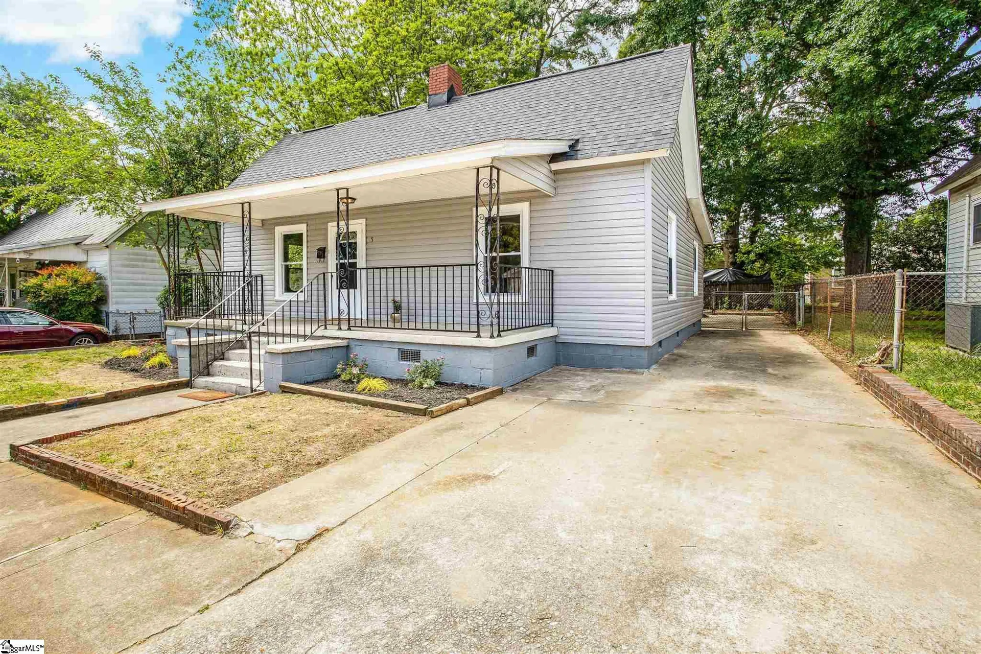 Property image 2 at 5 Webb Street, Greenville, SC 29605