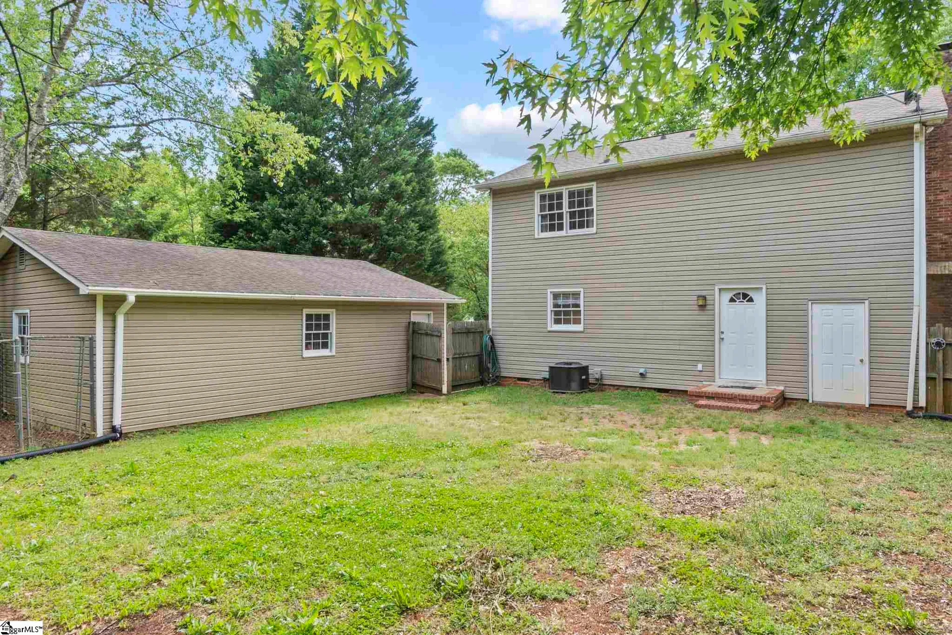 Property image 3 at 109 Hunters Trail, Greenville, SC 29615