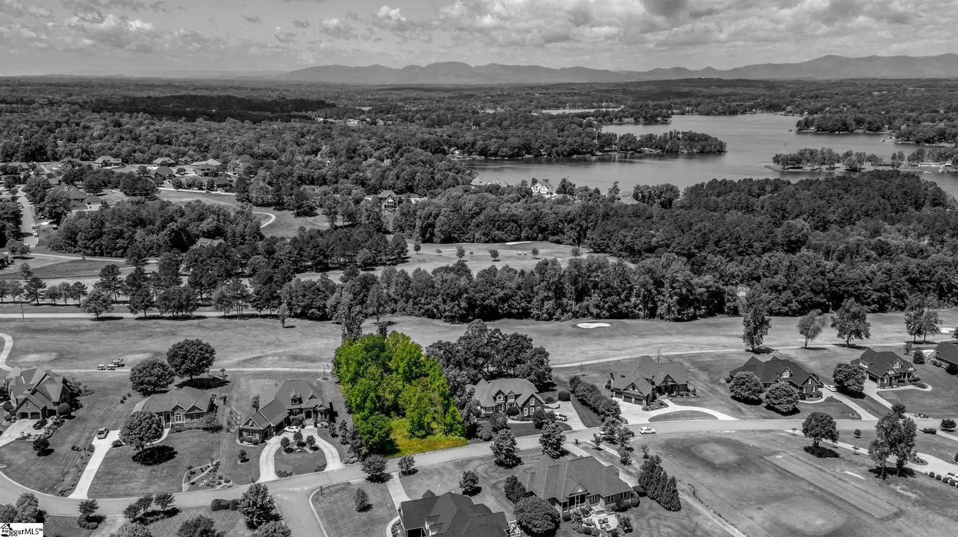 Property image 2 at 825 E Heathland Drive, Inman, SC 29349