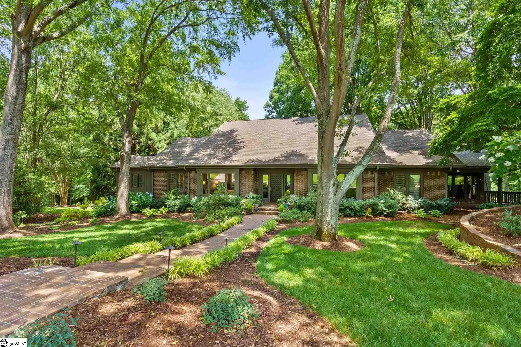 Property image 1 at 8 Collins Creek Road, Greenville, SC 29607