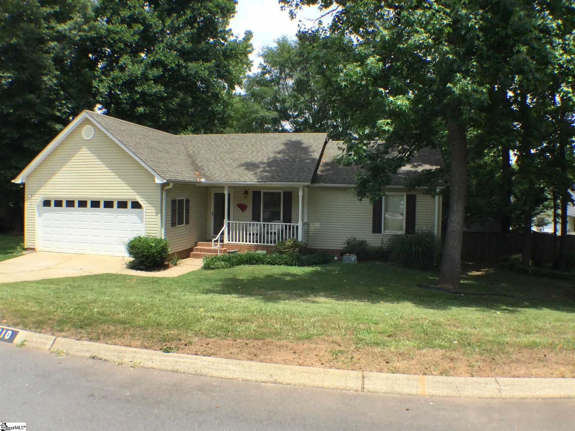 Property image 1 at 110 Waterbury Court, Simpsonville, SC 29680