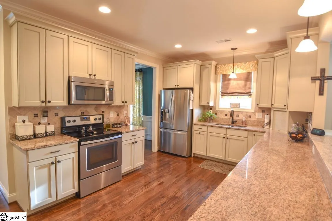 Property image 4 at 6 Setting Sun Lane, Travelers Rest, SC 29690