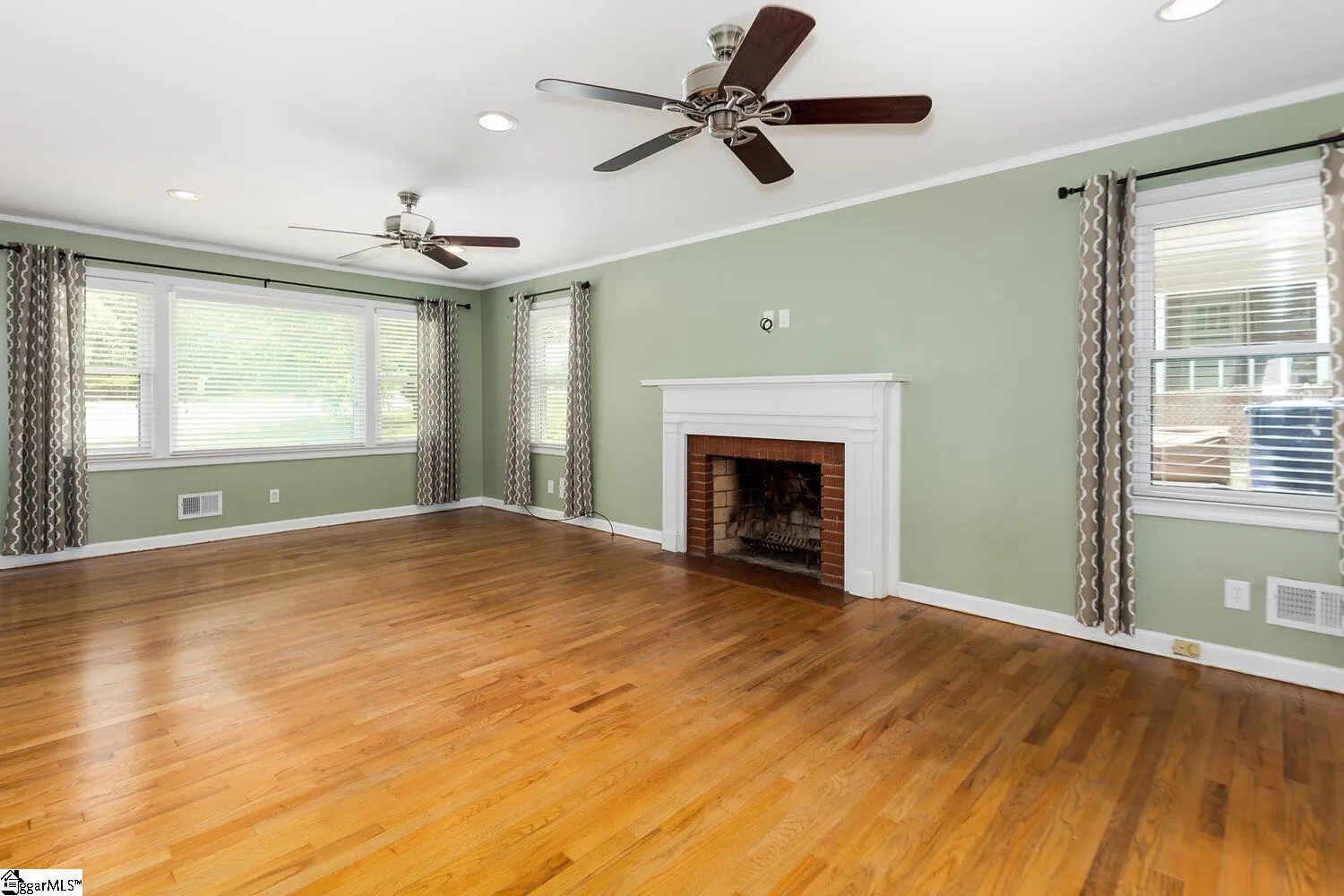 Property image 3 at 810 Marue Drive, Greenville, SC 29605