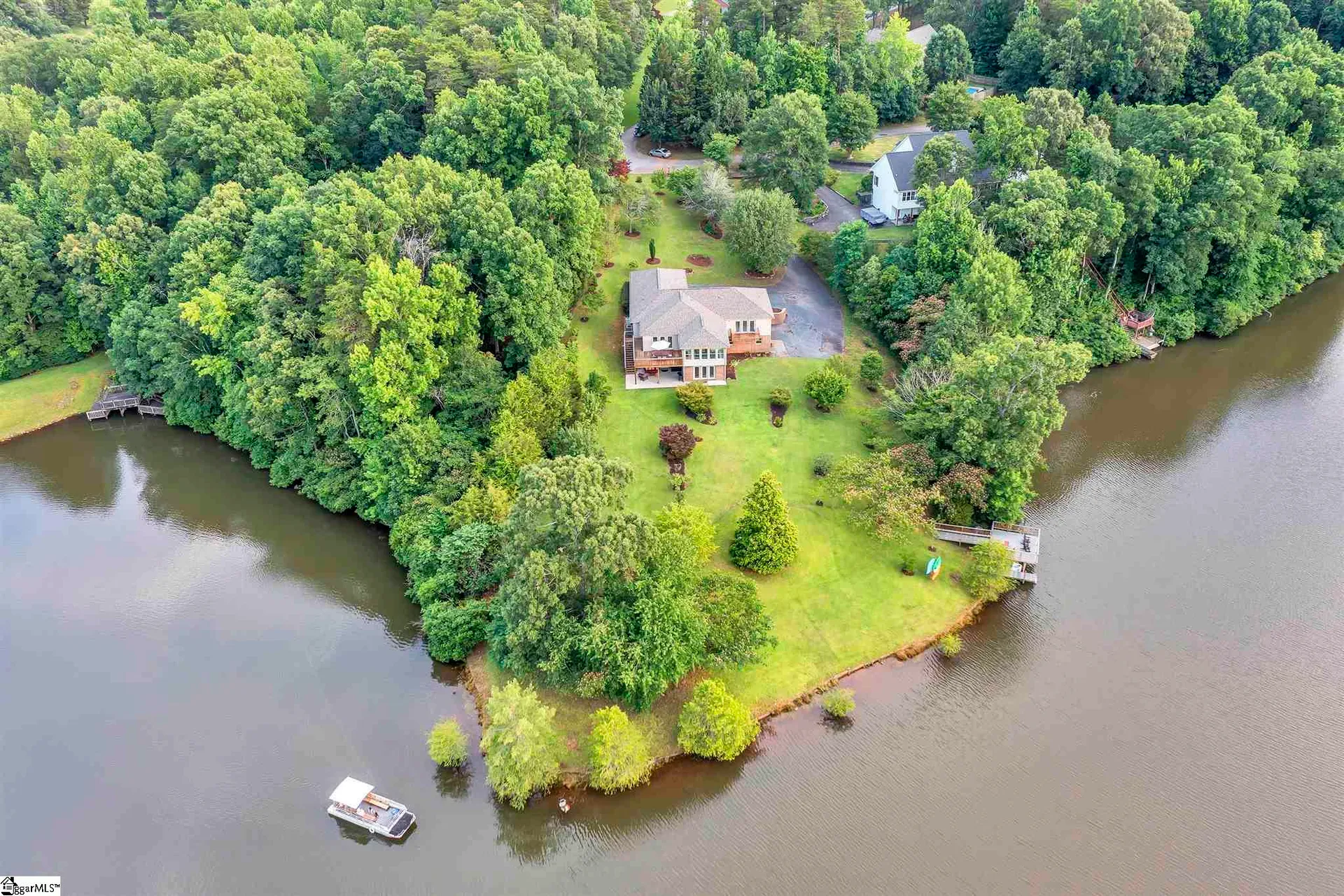Property image 3 at 110 Lake Point Drive, Taylors, SC 29687