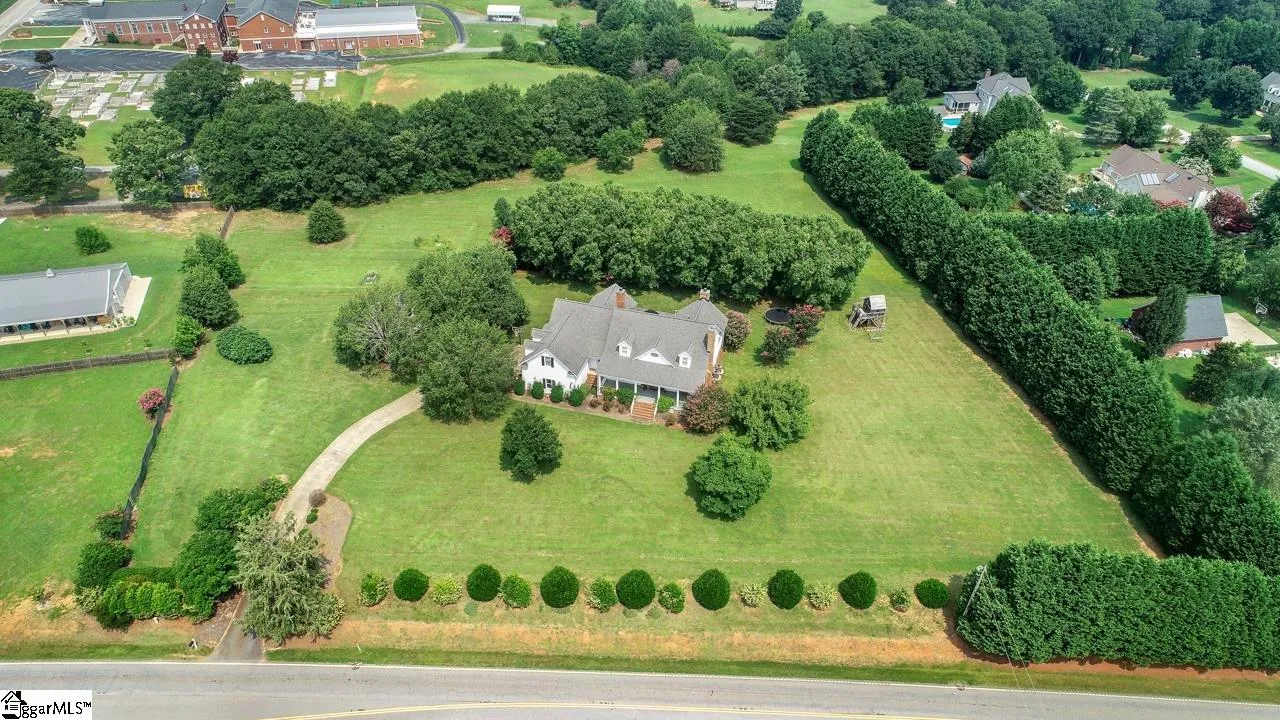 Property image 4 at 484 S Bennetts Bridge Road, Greer, SC 29651