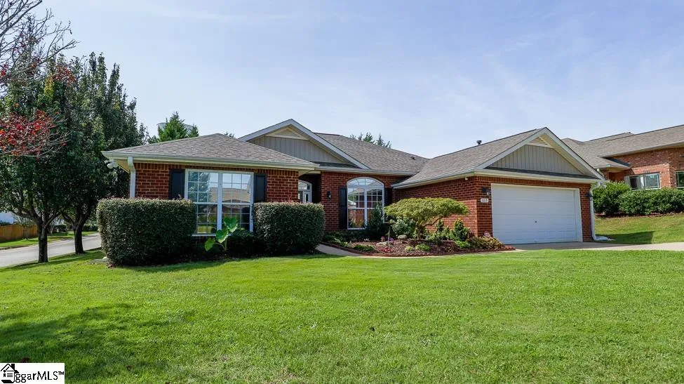 Property image 2 at 603 W Heatherstone Lane, Roebuck, SC 29376