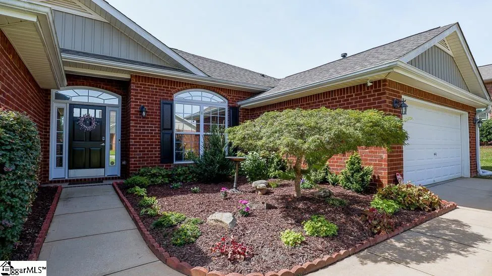 Property image 3 at 603 W Heatherstone Lane, Roebuck, SC 29376