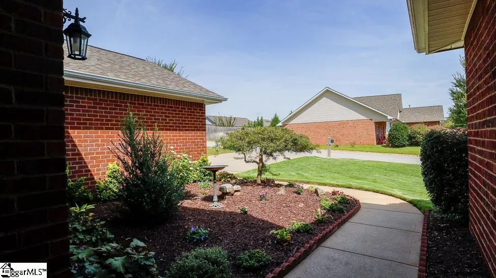 Property image 4 at 603 W Heatherstone Lane, Roebuck, SC 29376