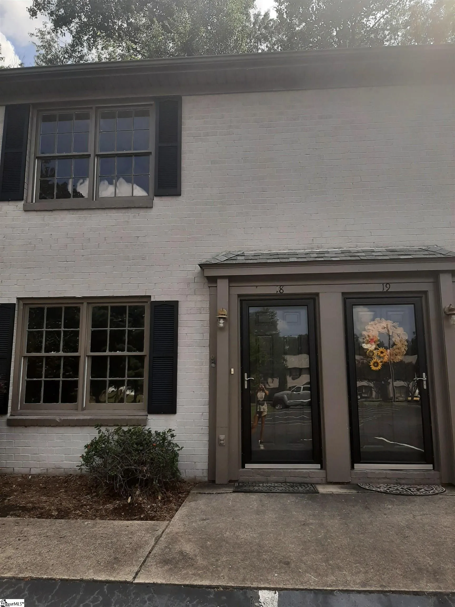 5003 edwards Road