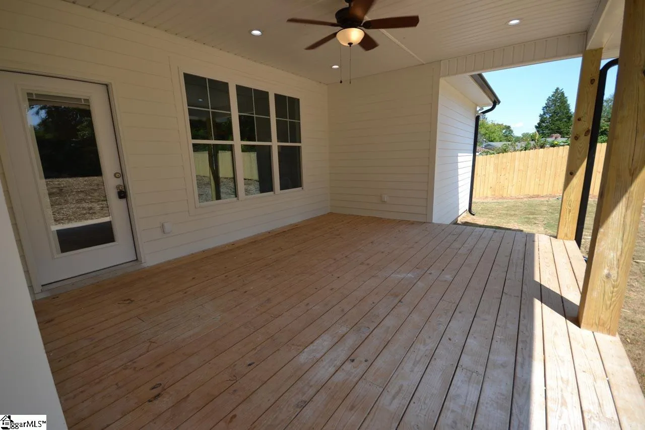 Property image 3 at 10 Timberlake Drive, Greenville, SC 29615