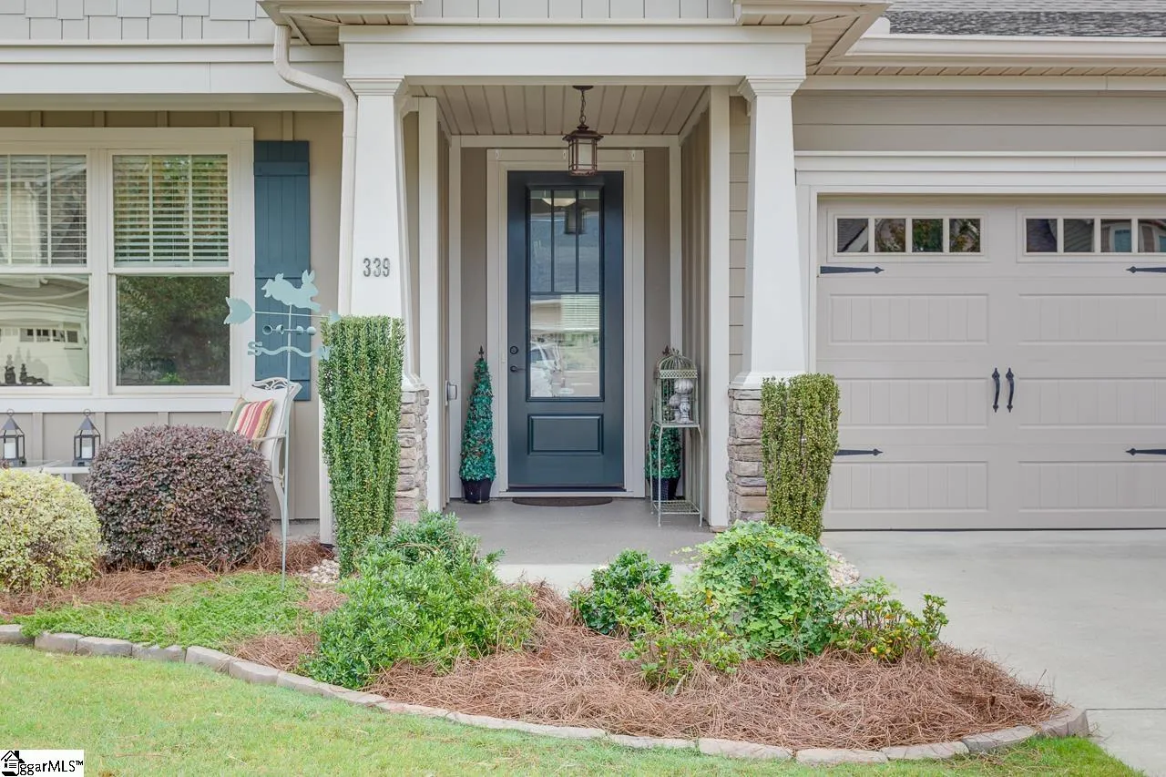 Property image 3 at 339 Belle Oaks Drive, Simpsonville, SC 29680-7683