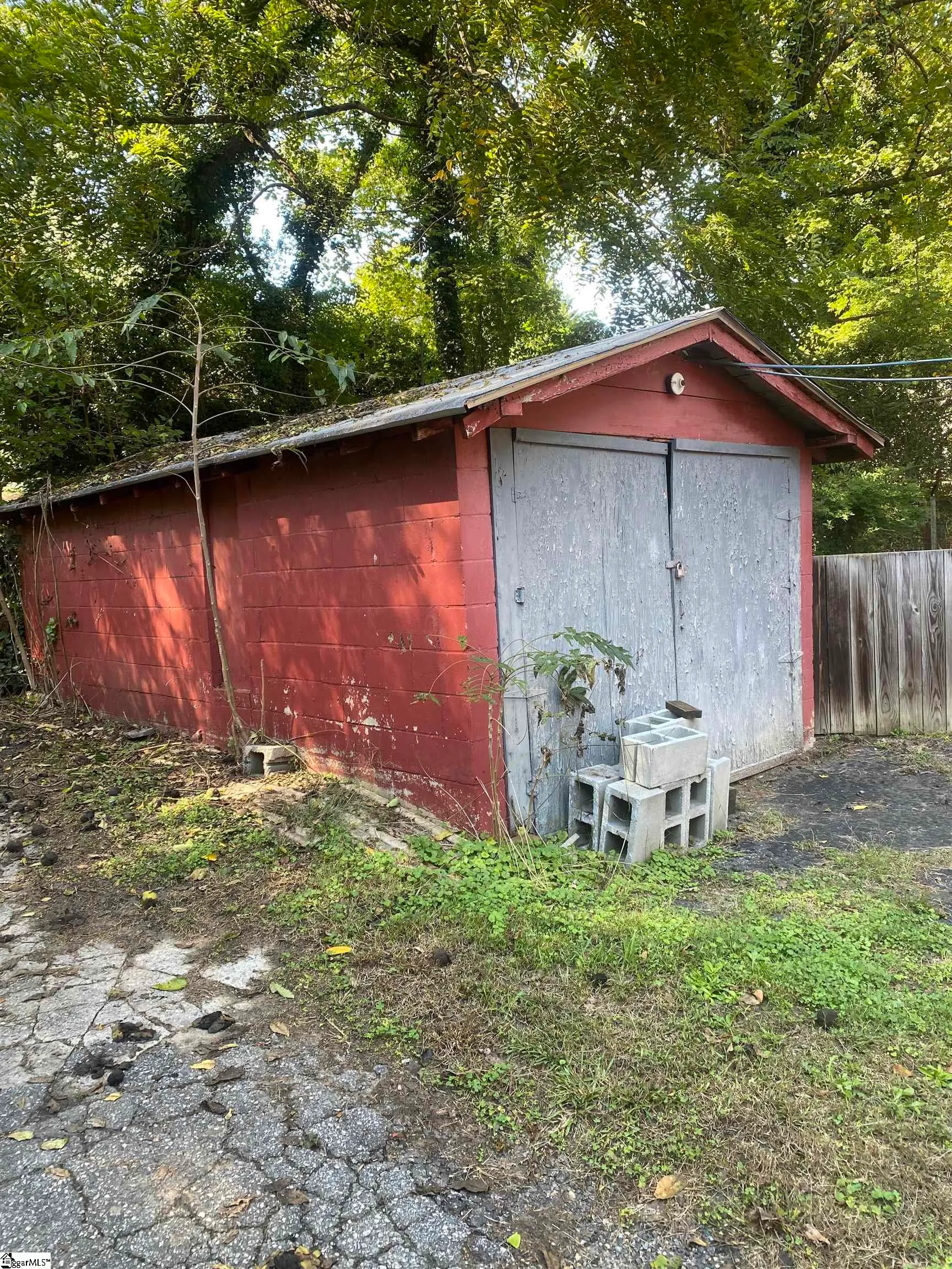 Property image 3 at 301 Piedmont Park Road, Greenville, SC 29609