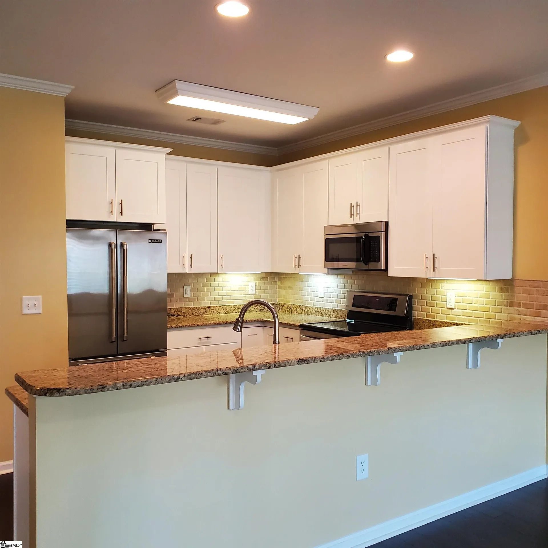 Property image 4 at 221 Shady Grove Drive, Simpsonville, SC 29681