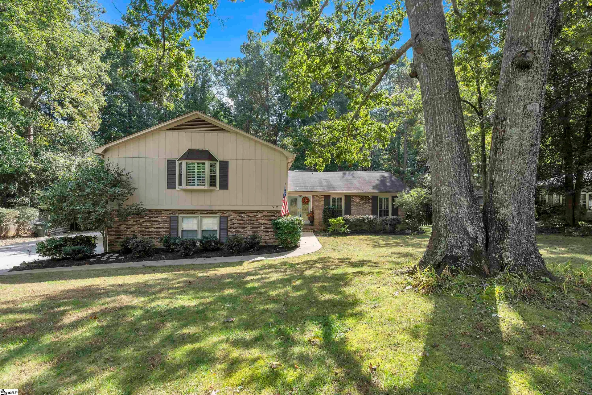 Property image 2 at 512 Lancelot Drive, Simpsonville, SC 29681