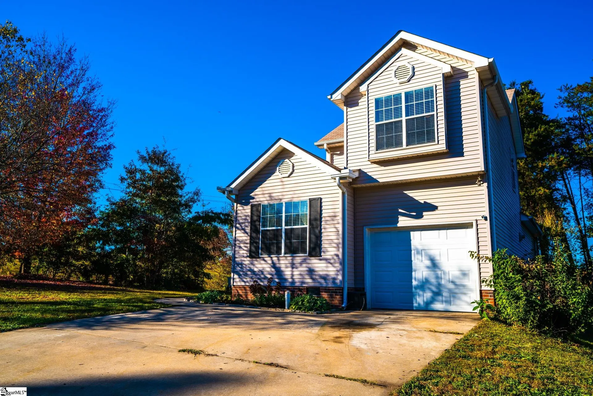 Property image 2 at 5 Lantern Lane, Greer, SC 29651