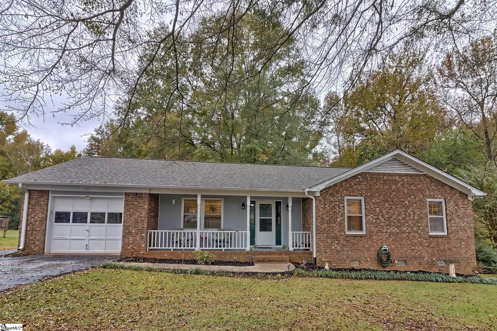 Property image 1 at 204 Green Ridge Drive, Moore, SC 29369