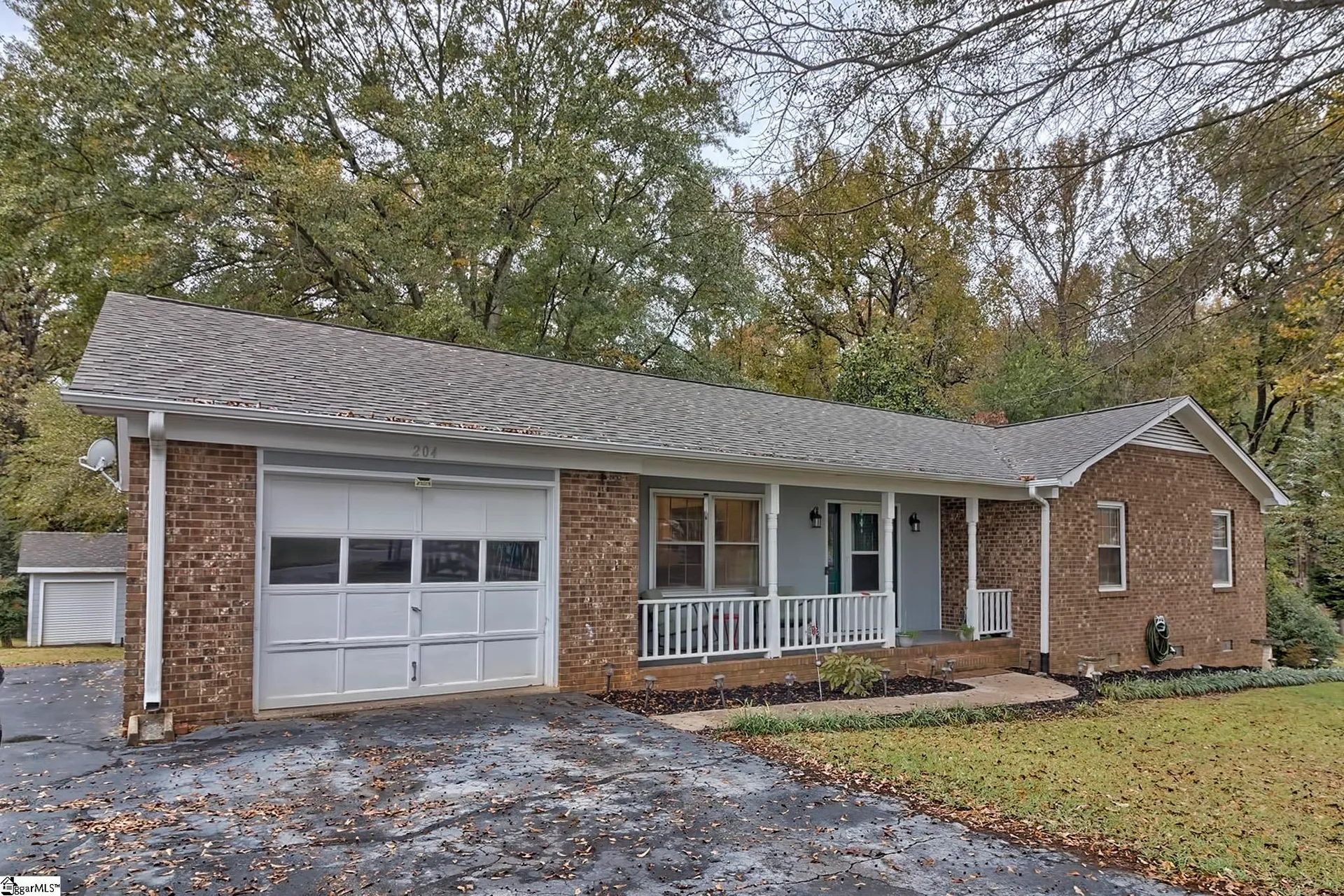 Property image 2 at 204 Green Ridge Drive, Moore, SC 29369