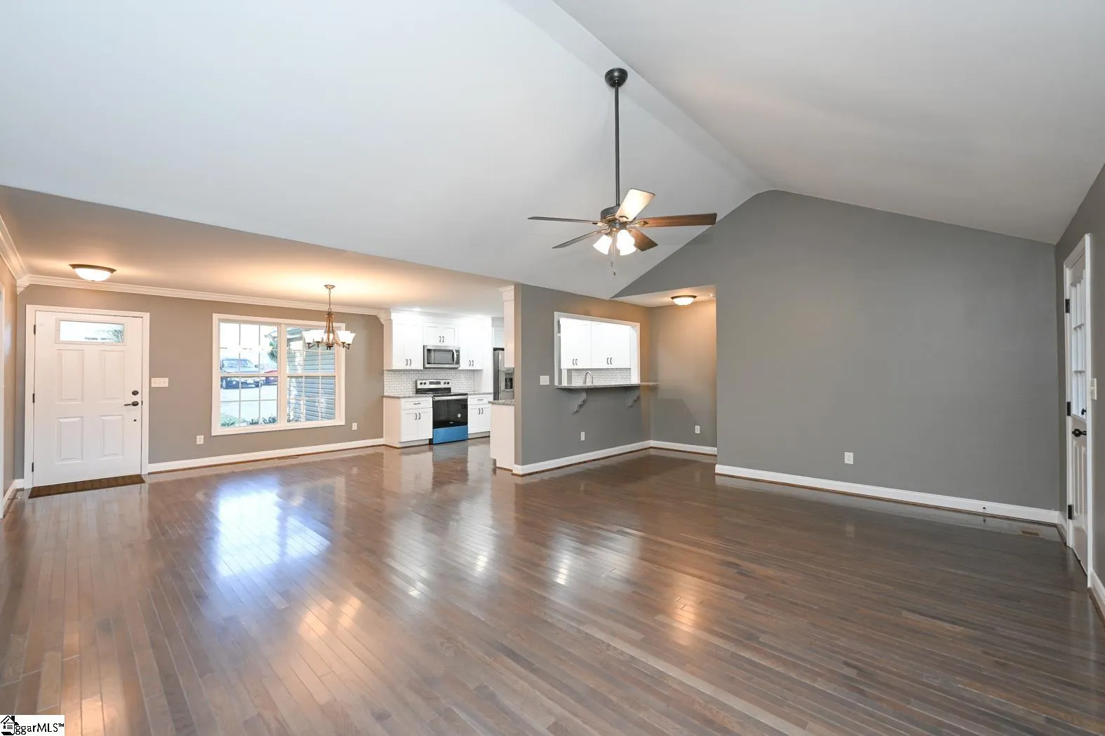 Property image 3 at 8 Groovy Way, Greenville, SC 29617
