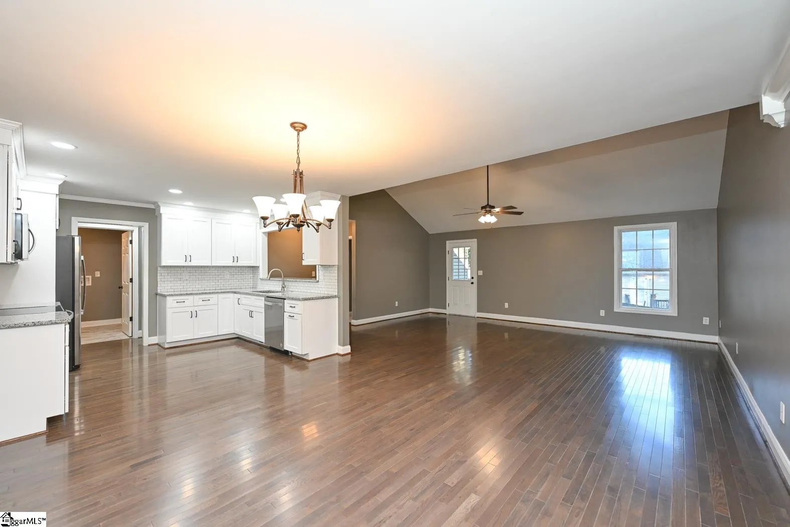 Property image 4 at 8 Groovy Way, Greenville, SC 29617