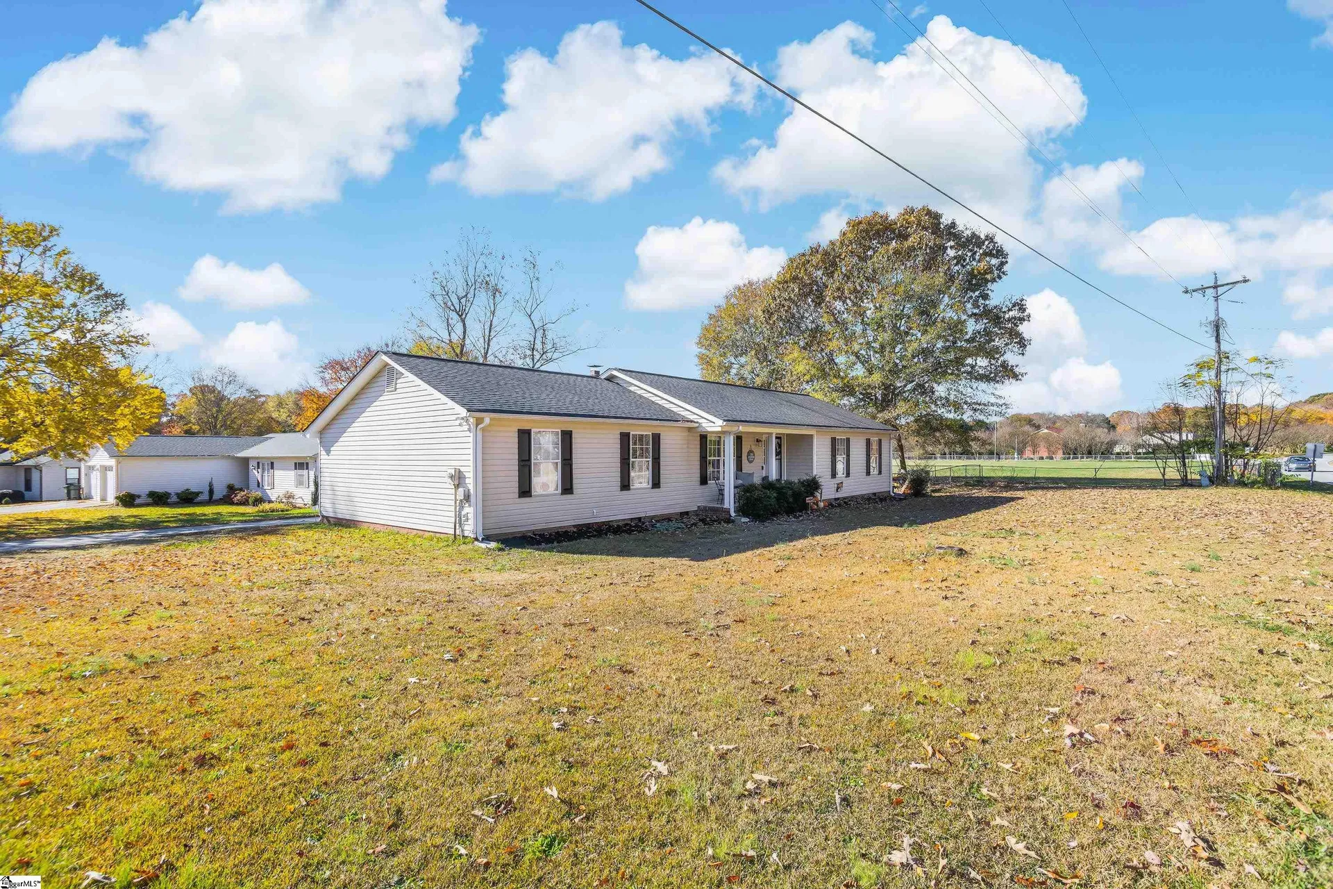 Property image 2 at 100 Governors Square, Greer, SC 29650