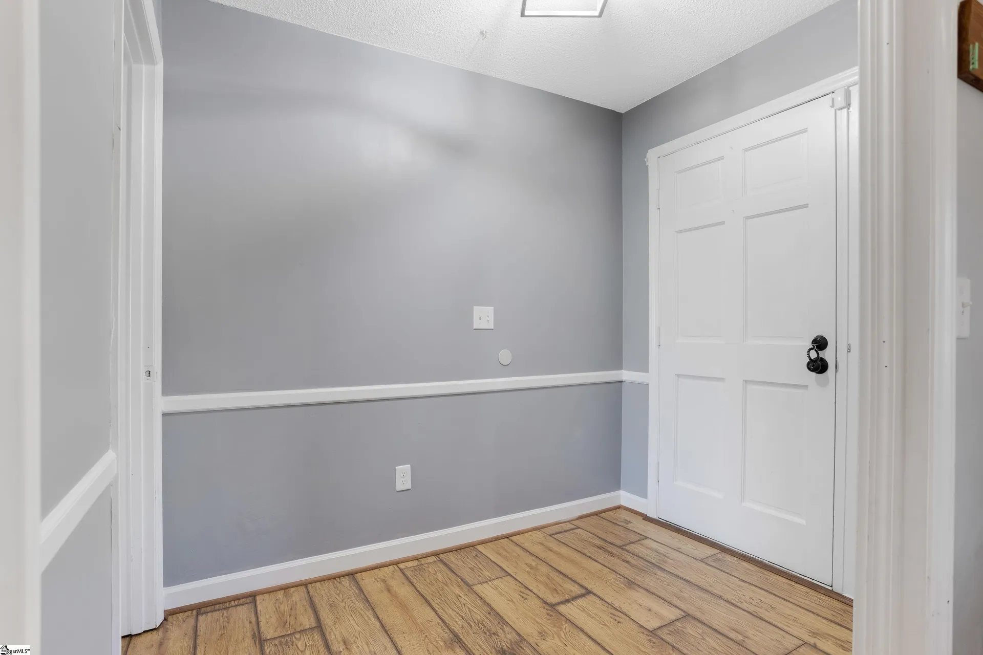 Property image 4 at 100 Governors Square, Greer, SC 29650