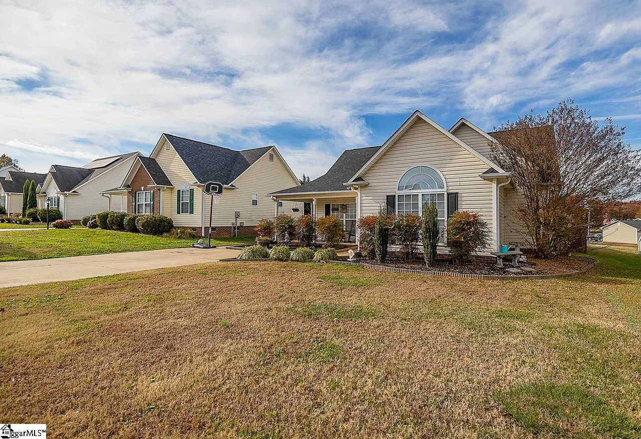 Property image 4 at 627 Cotton Branch Drive, Boiling Springs, SC 29316