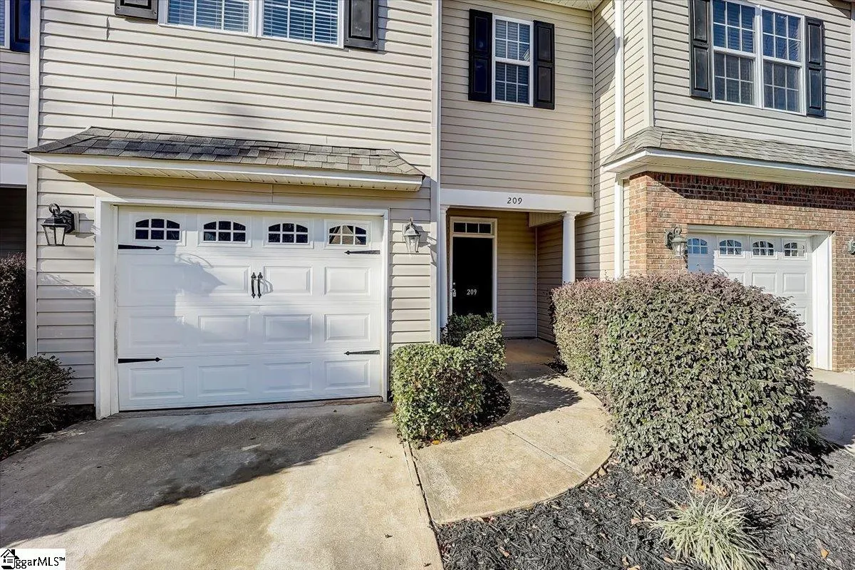 Property image 3 at 209 Biddeford Place, Greenville, SC 29609
