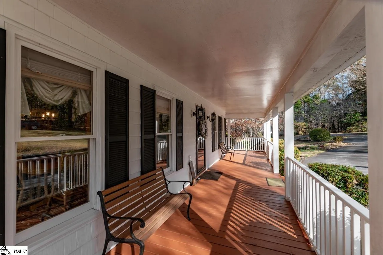 Property image 3 at 120 Lake Point Drive, Taylors, SC 29687