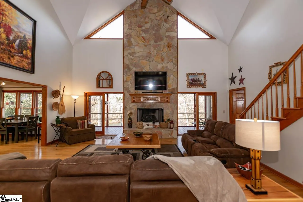Property image 4 at 120 Lake Point Drive, Taylors, SC 29687