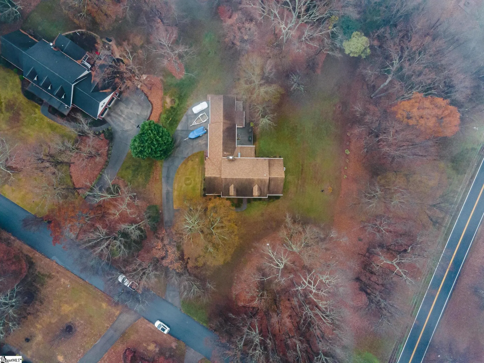 Property image 2 at 100 Shadowood Drive, Simpsonville, SC 29681