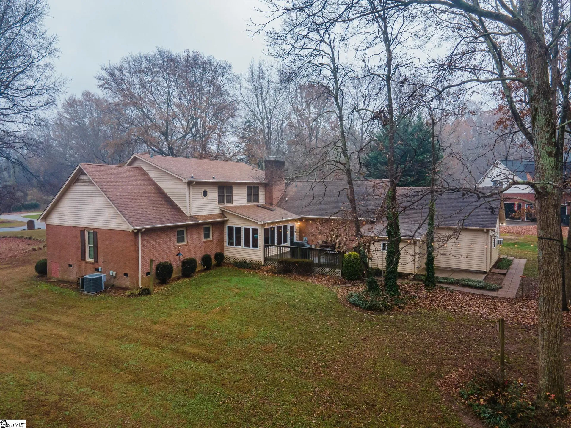 Property image 4 at 100 Shadowood Drive, Simpsonville, SC 29681