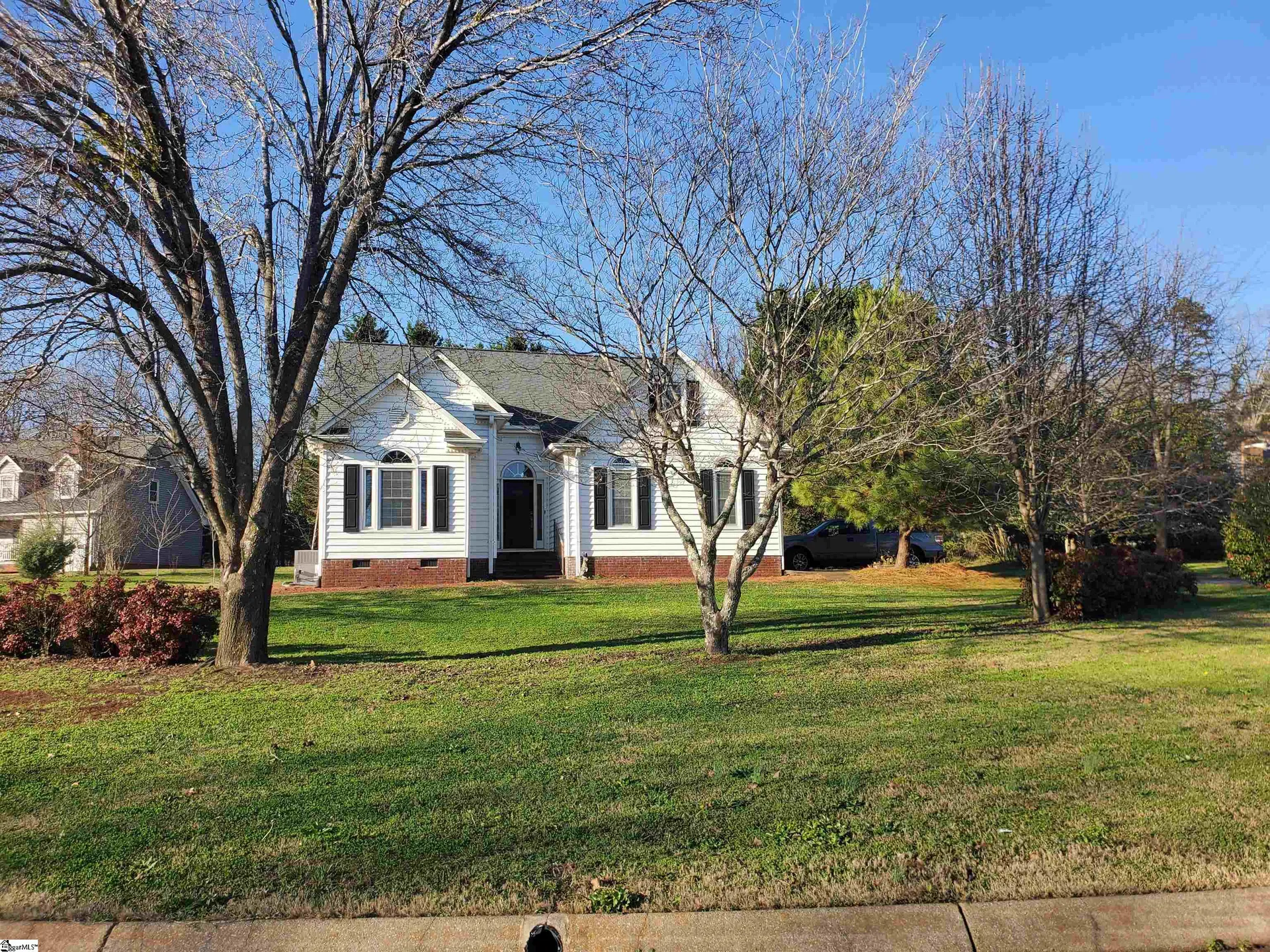 203 WESTVIEW NORTH