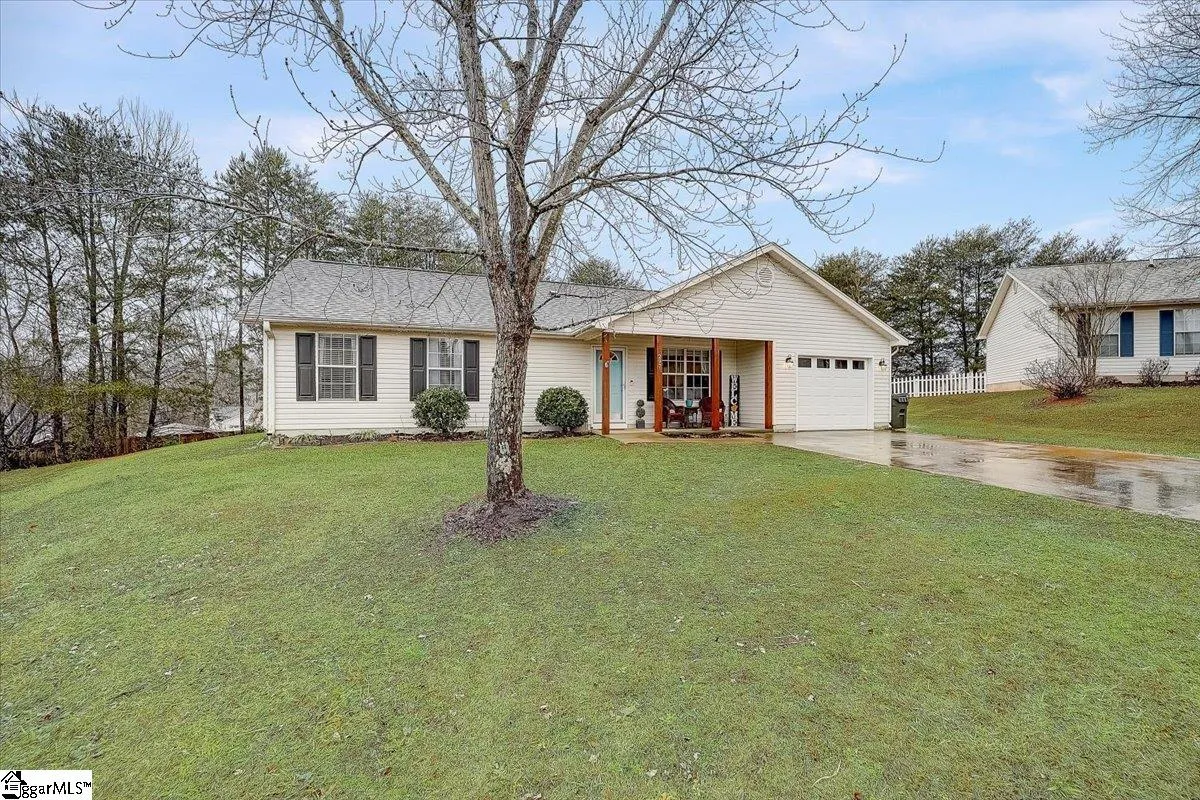 Property image 5 at 297 Milky Way, Greer, SC 29651