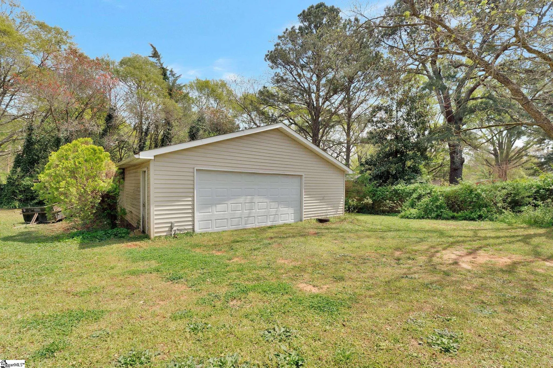 Property image 5 at 1327 Fork Shoals Road, Greenville, SC 29605
