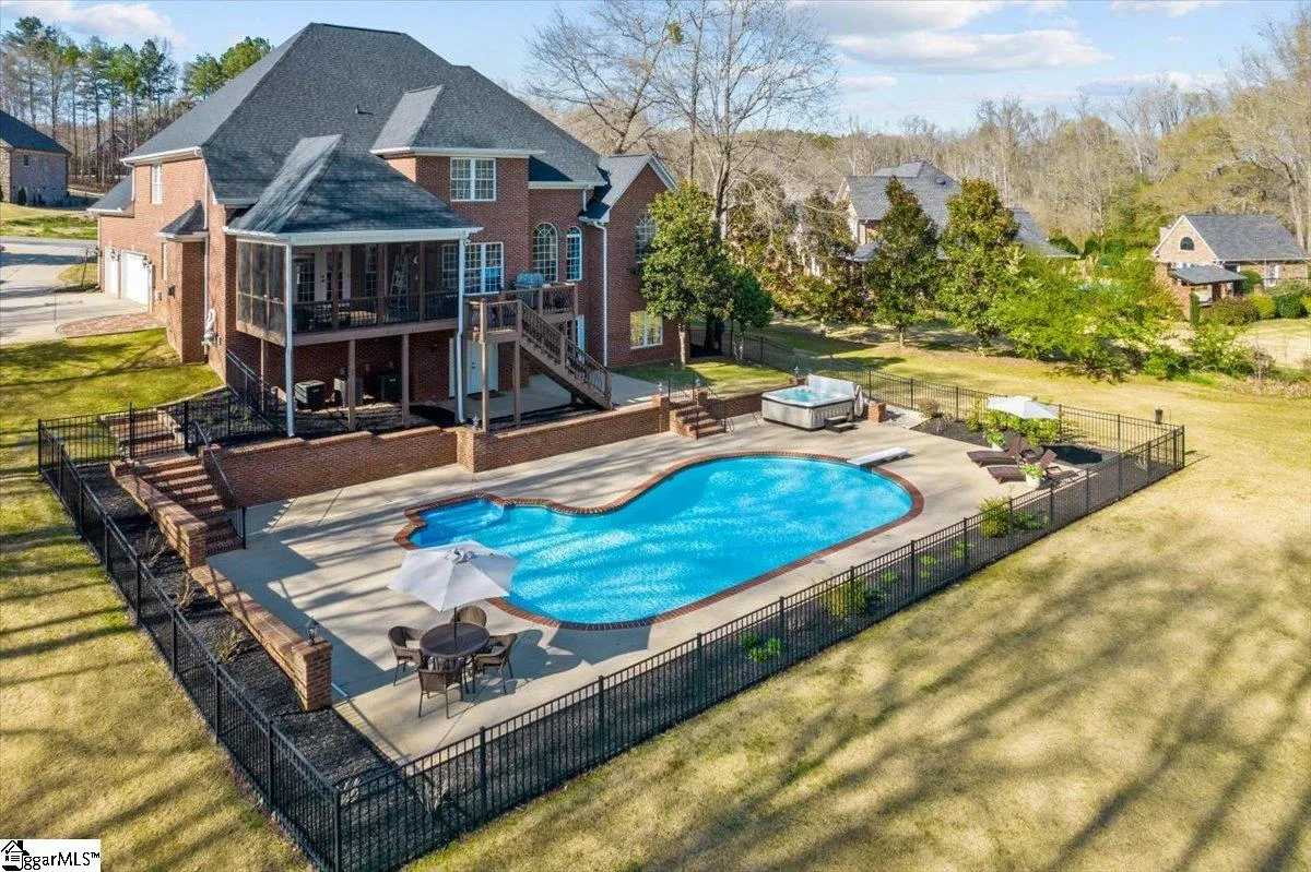 Property image 2 at 374 S Monterey Drive, Moore, SC 29369
