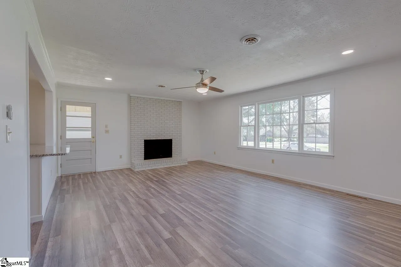 Property image 4 at 407 Van Martin Road, Anderson, SC 29621