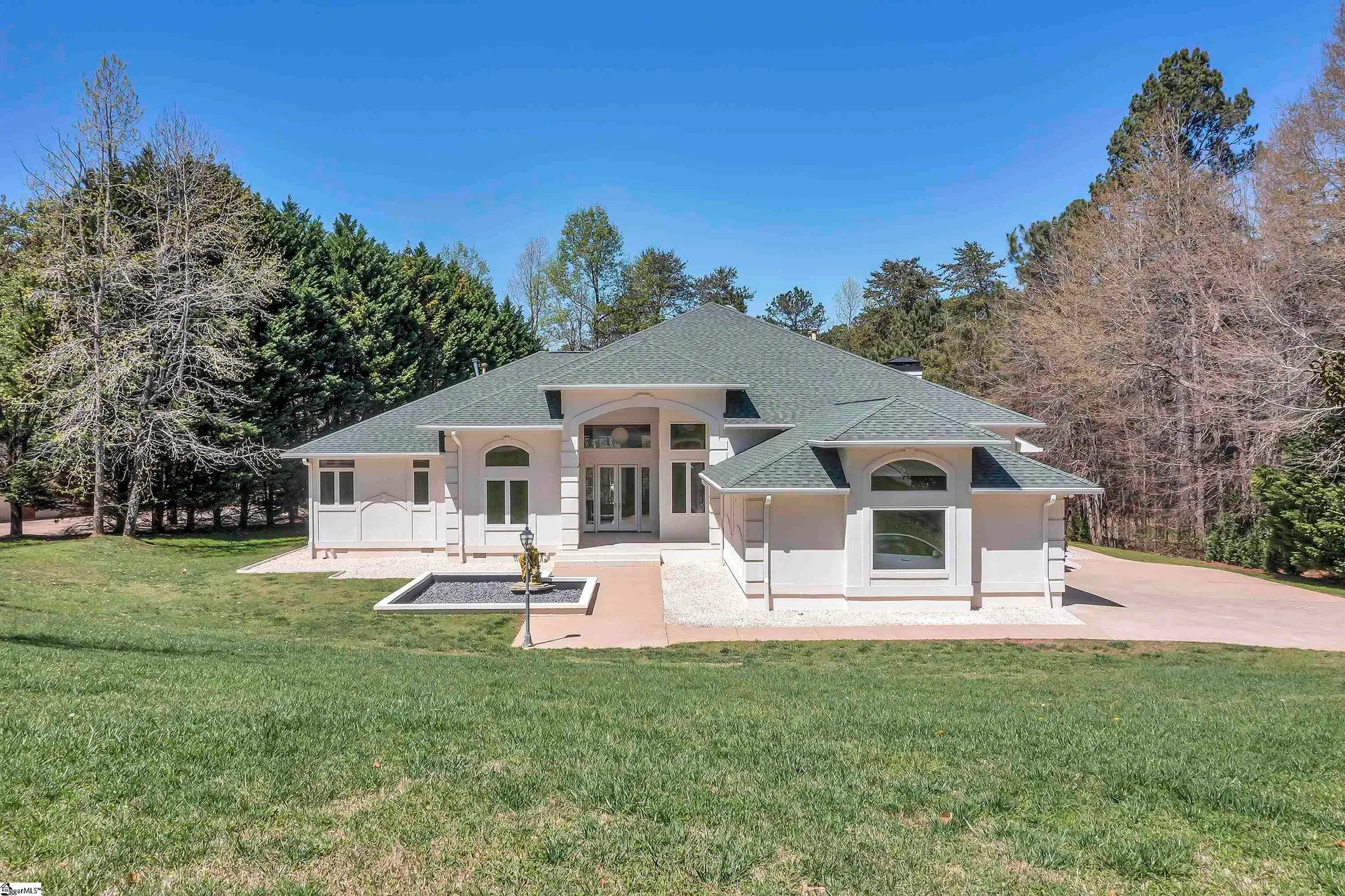Property image 1 at 201 English Oak Court, Spartanburg, SC 29306