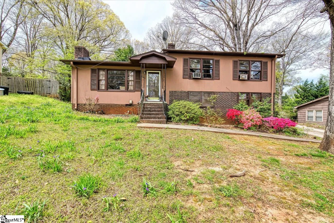 Property image 1 at 100 KATHRYAN Court, Greenville, SC 29605