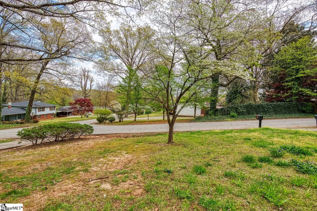 Property image 4 at 100 KATHRYAN Court, Greenville, SC 29605