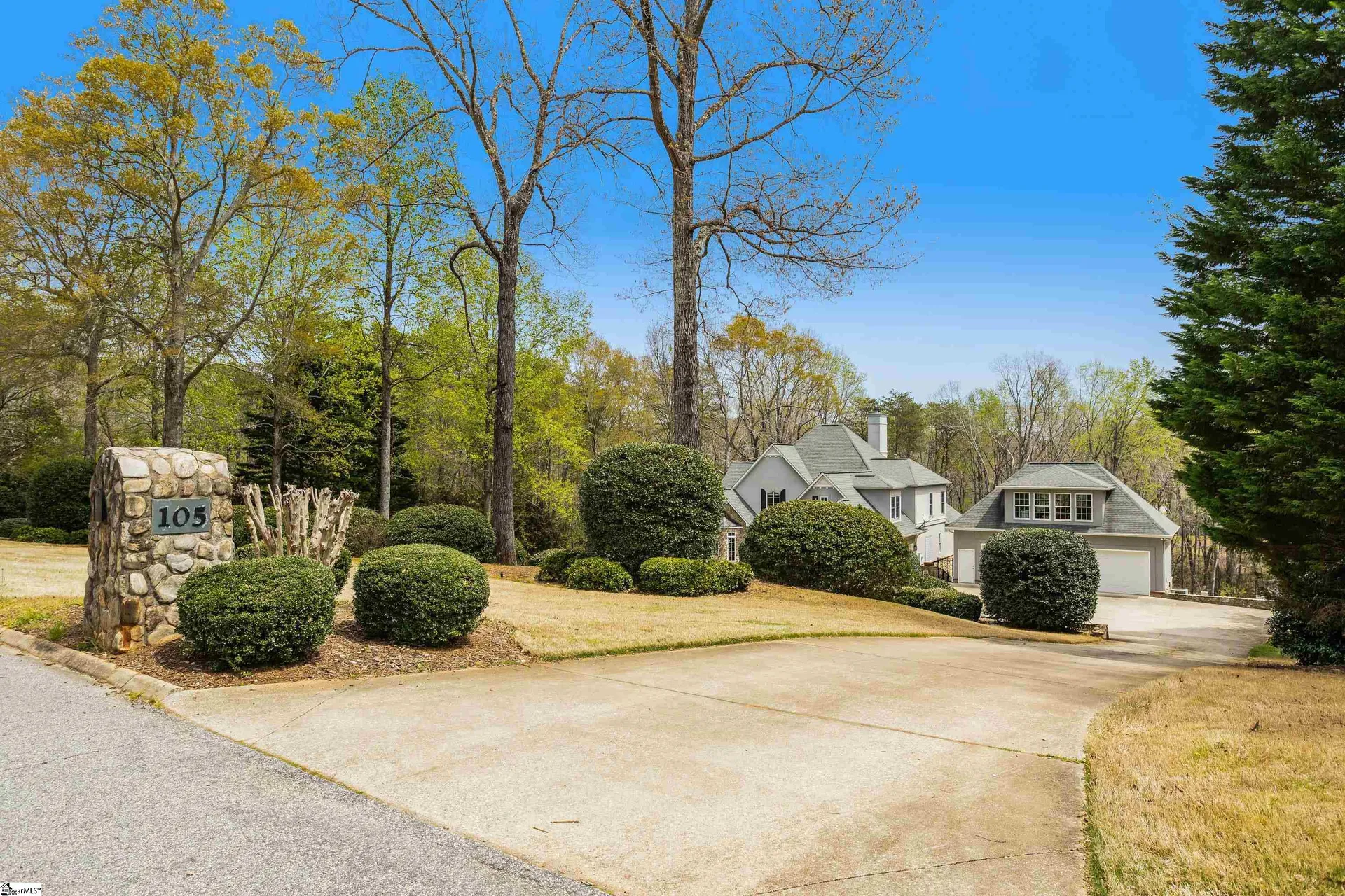 105 S Embler Court
