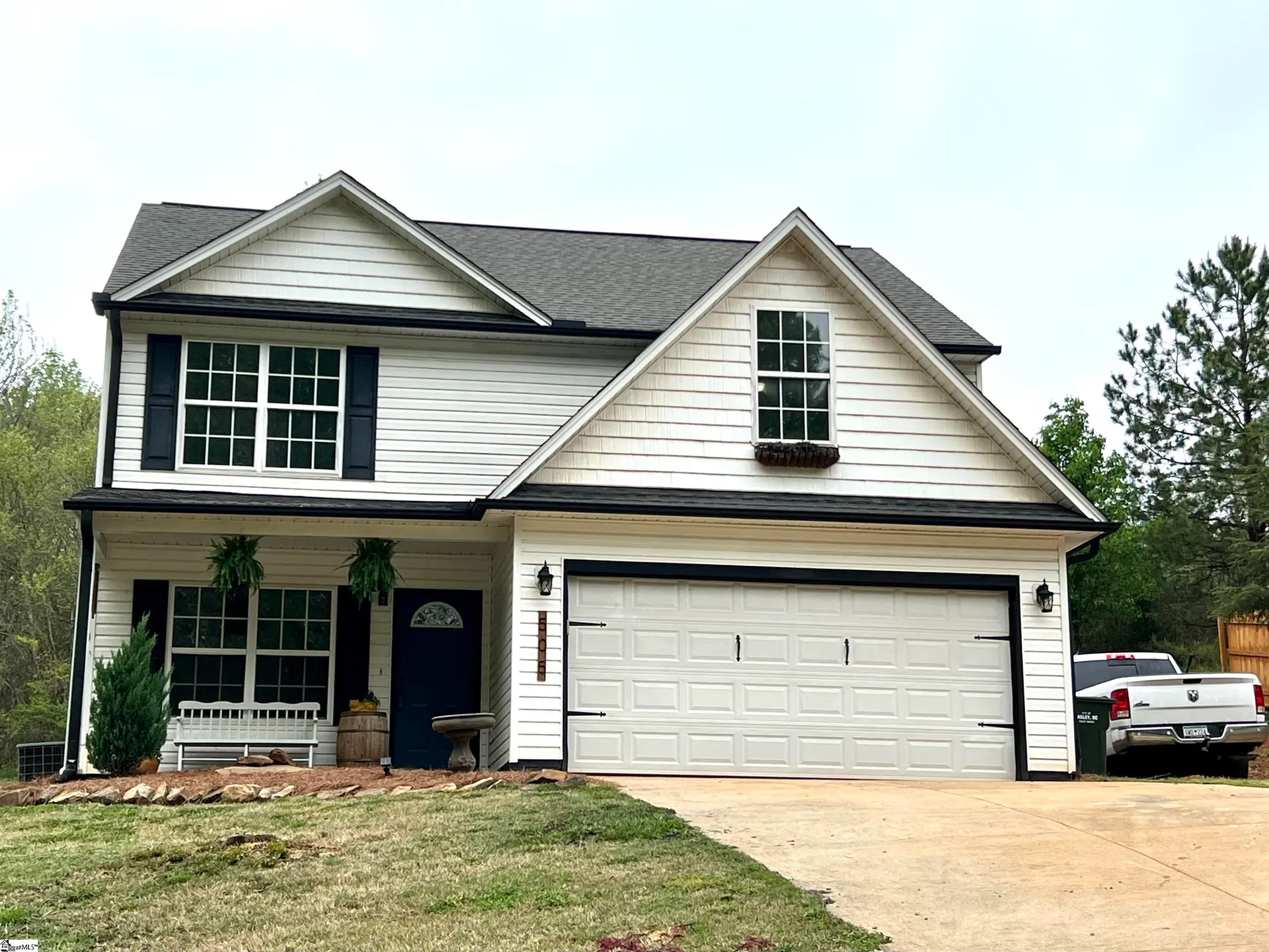 505 Oak Circle