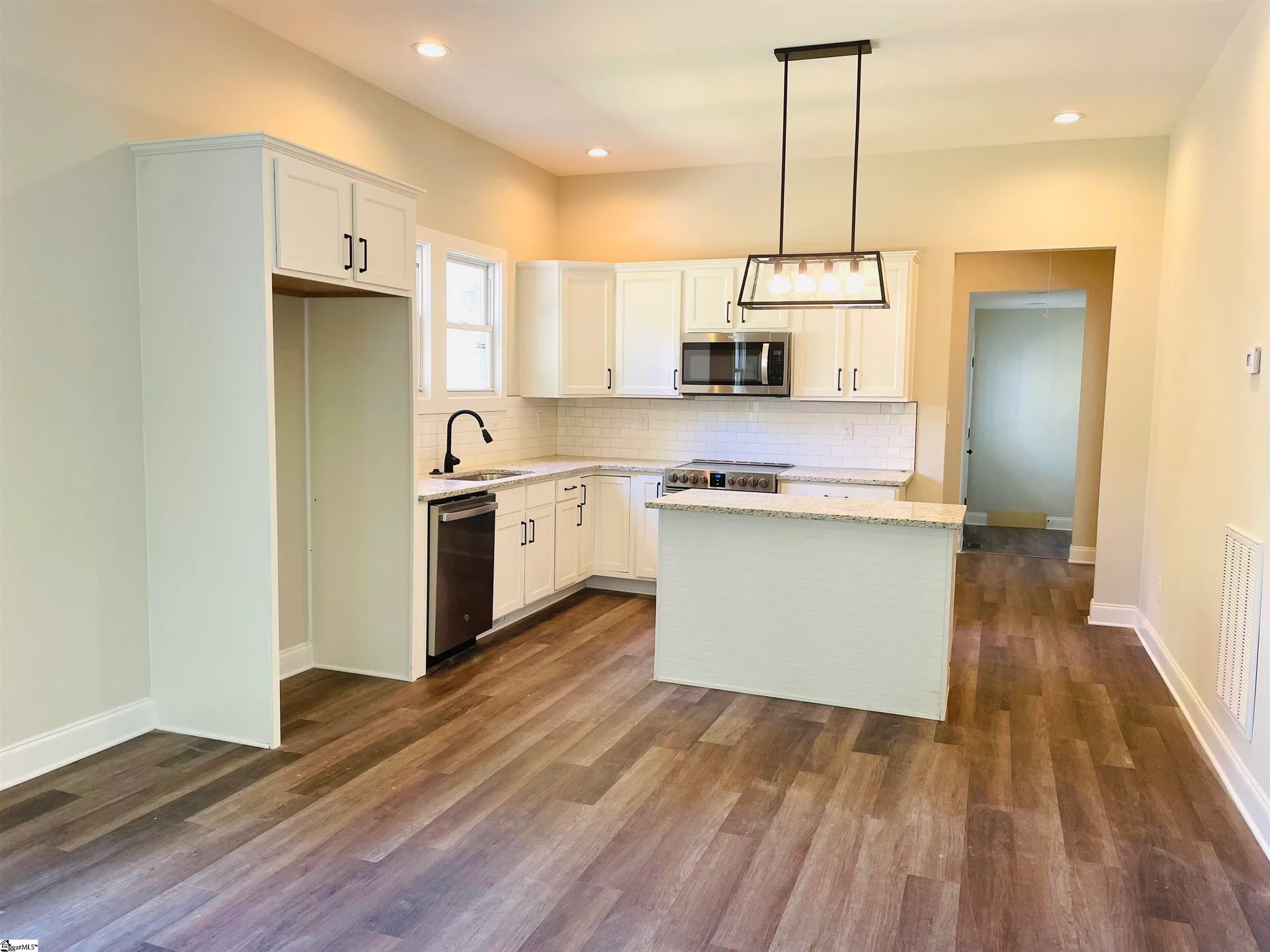 Property image 3 at 651 Round Street, Woodruff, SC 29388