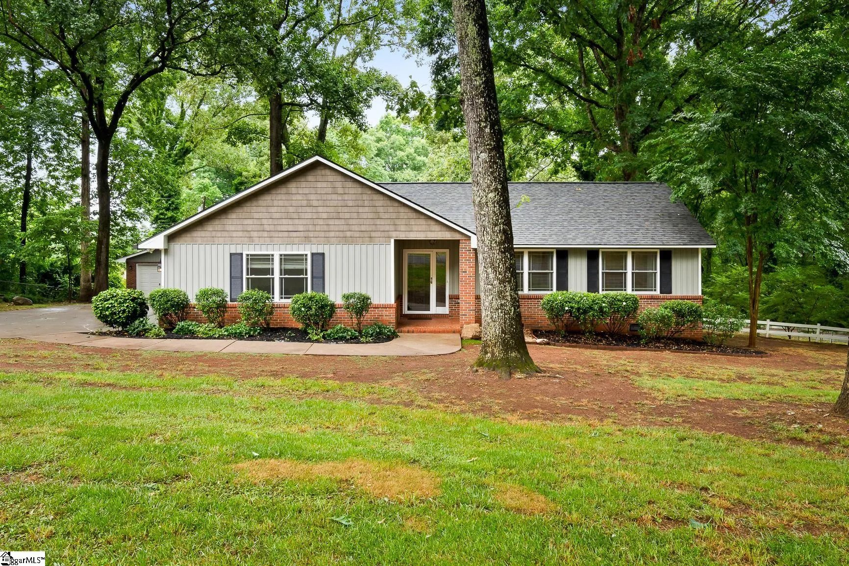 600 Robin Hood Lane