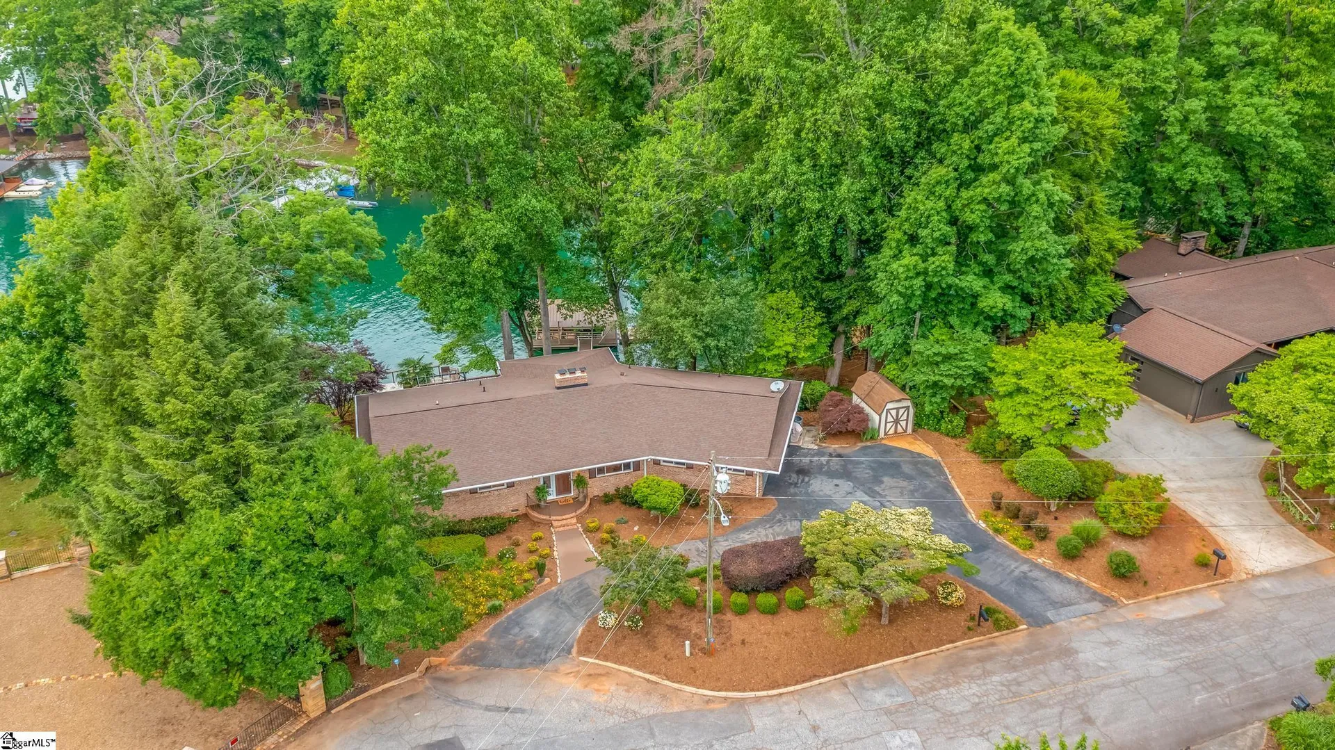 4 Heritage Point