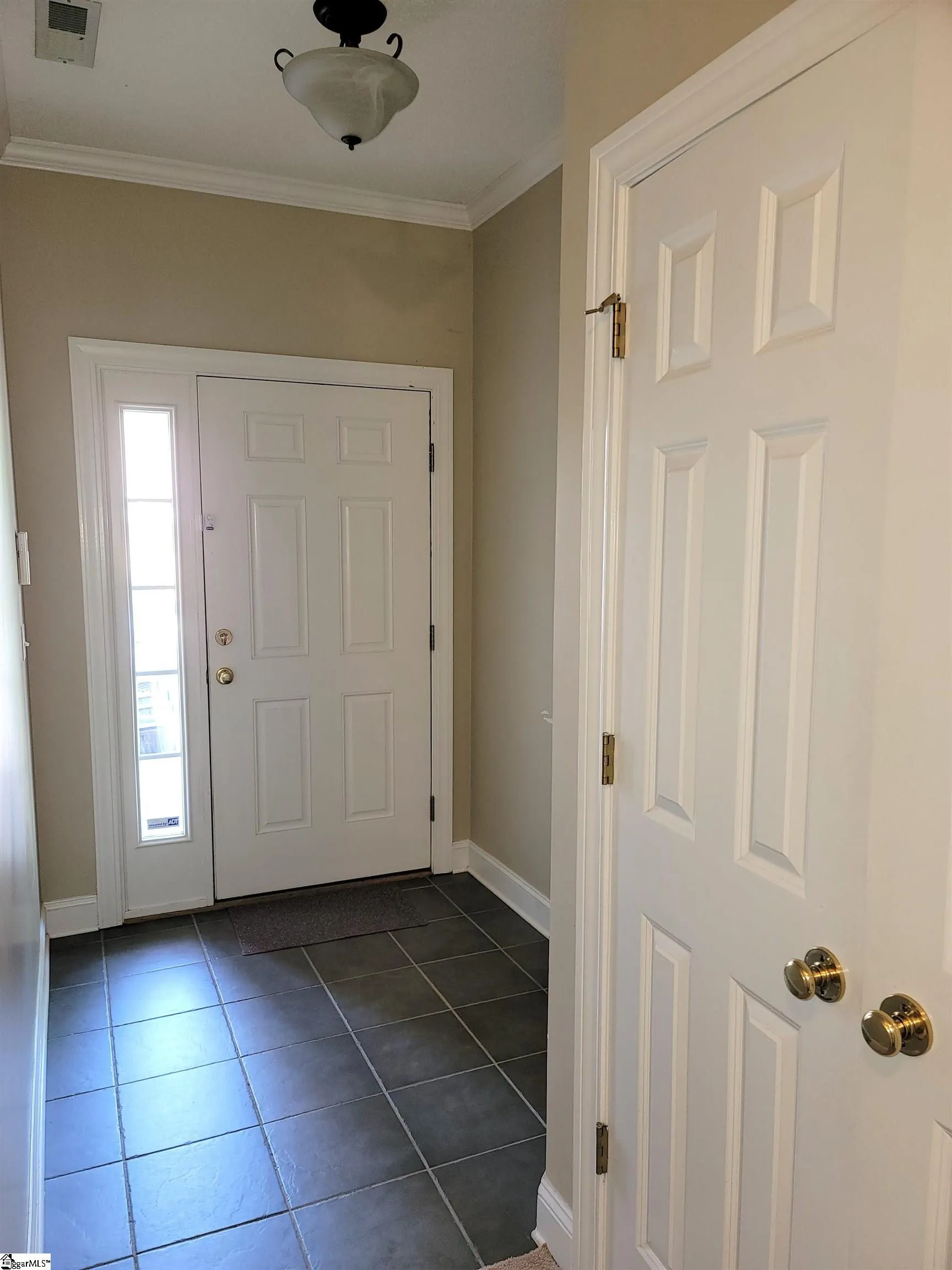 Property image 5 at 10 Rock Garden Lane, Greenville, SC 29609