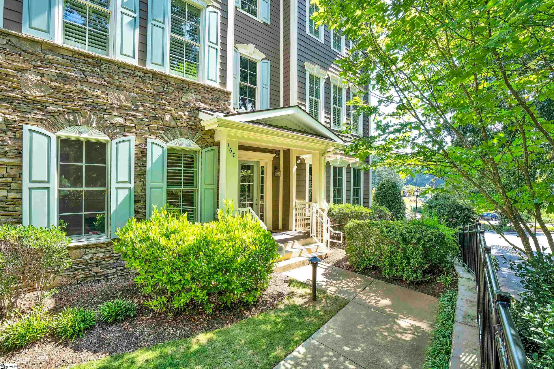 Property image 2 at 160 Ridgeland Drive, Greenville, SC 29601