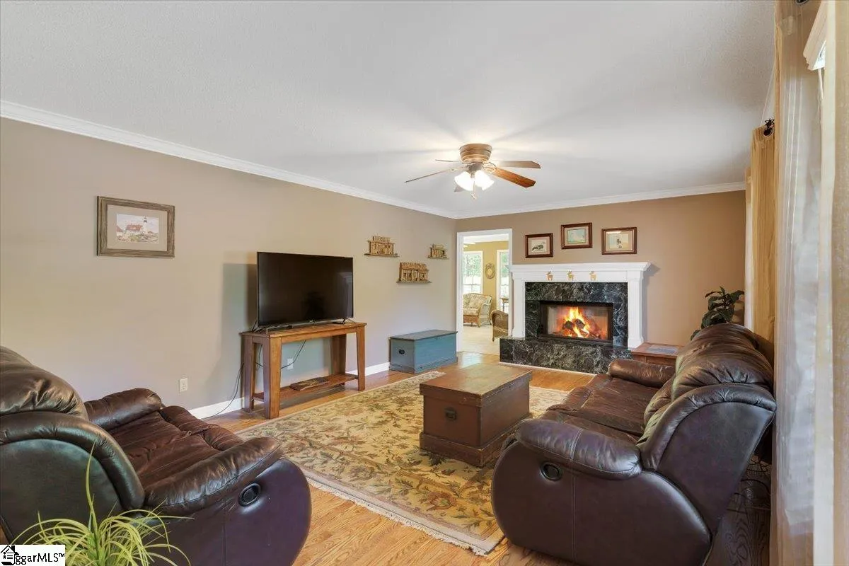 Property image 2 at 10 Woodsage Court, Taylors, SC 29687