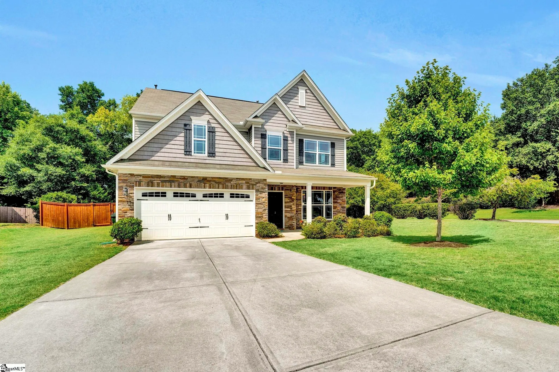 Property image 2 at 2 Birchall Lane, Simpsonville, SC 29681