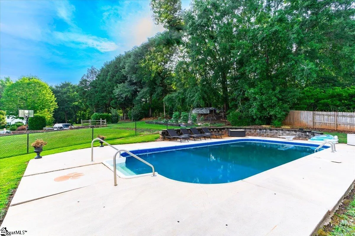 Property image 2 at 106 Hidden Creek Drive, Easley, SC 29642-7728